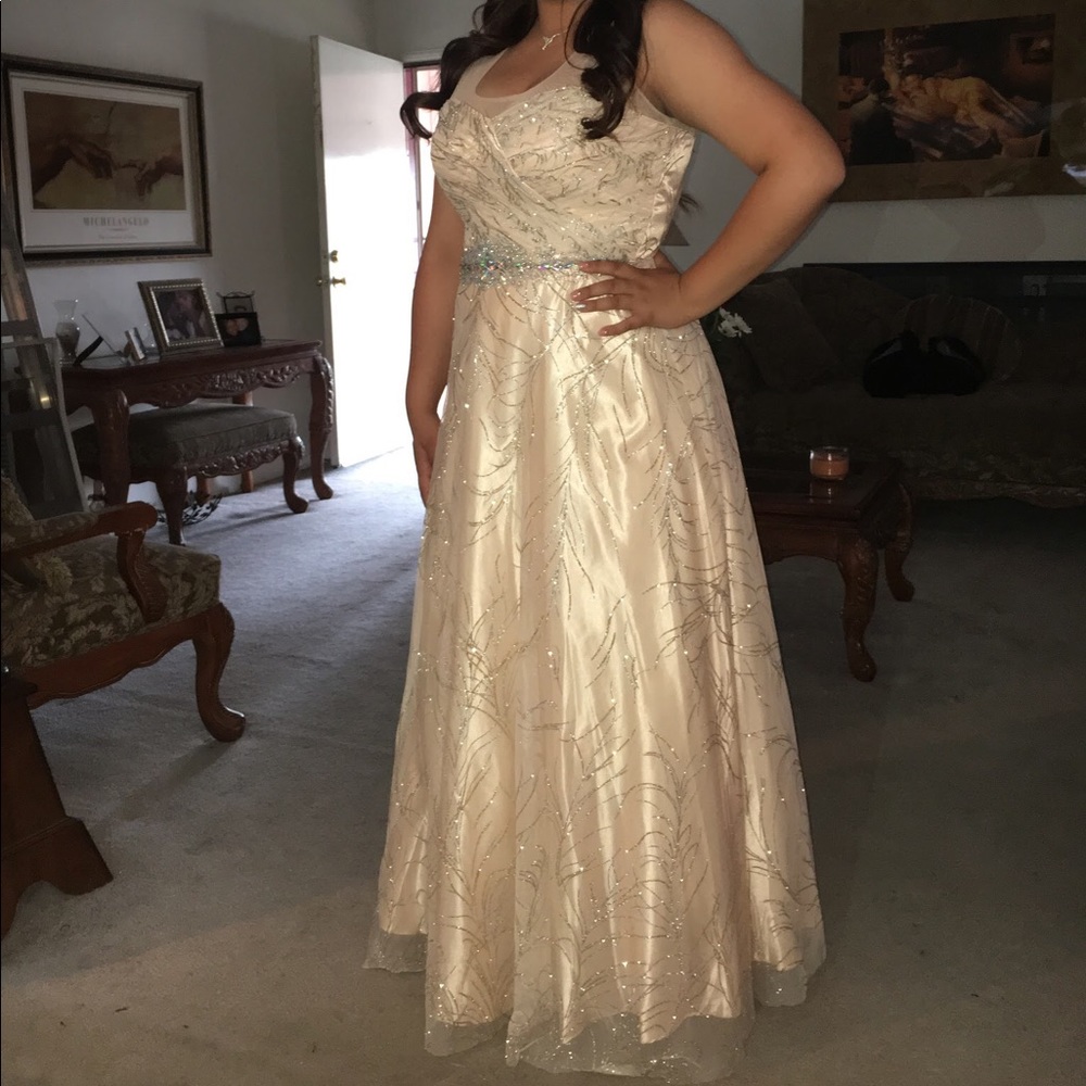 Elegant Cachet Dress for ANY occasion